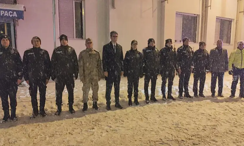 Kaymakam Karaloğlu güvenlik güçlerinin yeni yılını kutladı