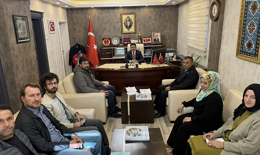 Kaymakam Rahmi Bulut, şefkat elçileri ile toplantı gerçekleştirdi