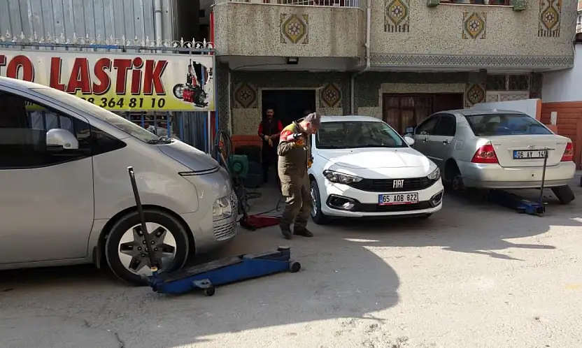 Kış lastiği zorunluluğu öncesi lastikçilerde yoğunluk