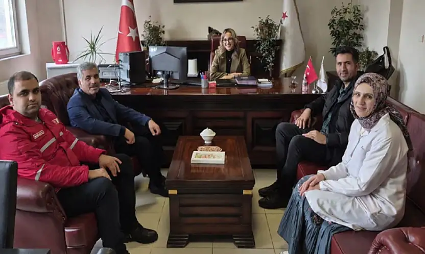 Kızılay'dan İlçe Sağlık Müdürü Dr. Zeliha Betül Er'e hayırlı olsun ziyareti