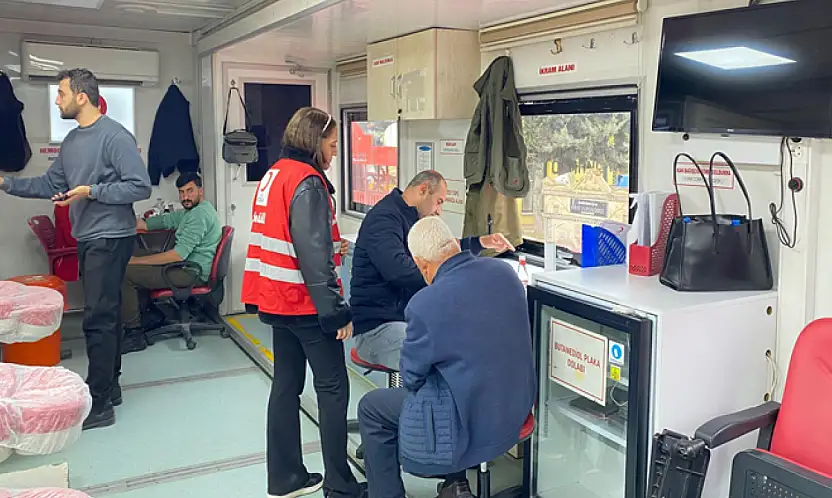 Kızılay Erciş Şubesi'nden kan bağışı kampanyası