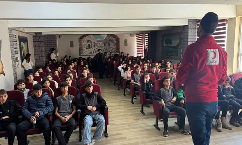 Kızılay'ın ilk yardım eğitimleri sürüyor