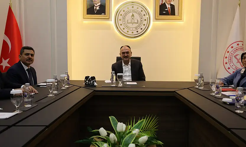 Müdür Çandıroğlu: Eğitimde ilerleme için sahaya daha çok dokunacağız