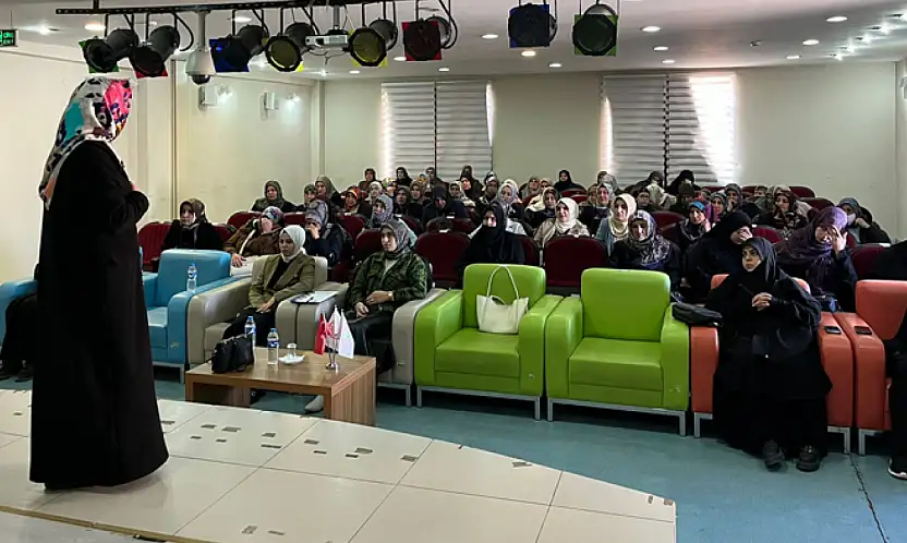 Muradiye İlçe Müftülüğü'nden Kadına Yönelik Şiddet semineri