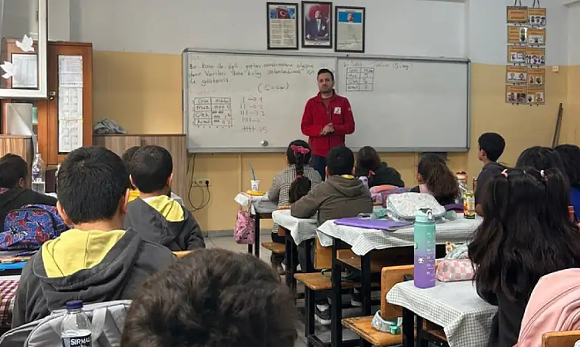 Öğrencilere bilgilendirme ve ilk yardım semineri