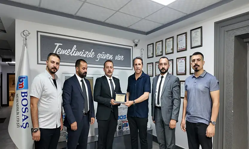 Perihanoğlu: Gençlerin gücüyle Van'ı geleceğe taşıyacağız