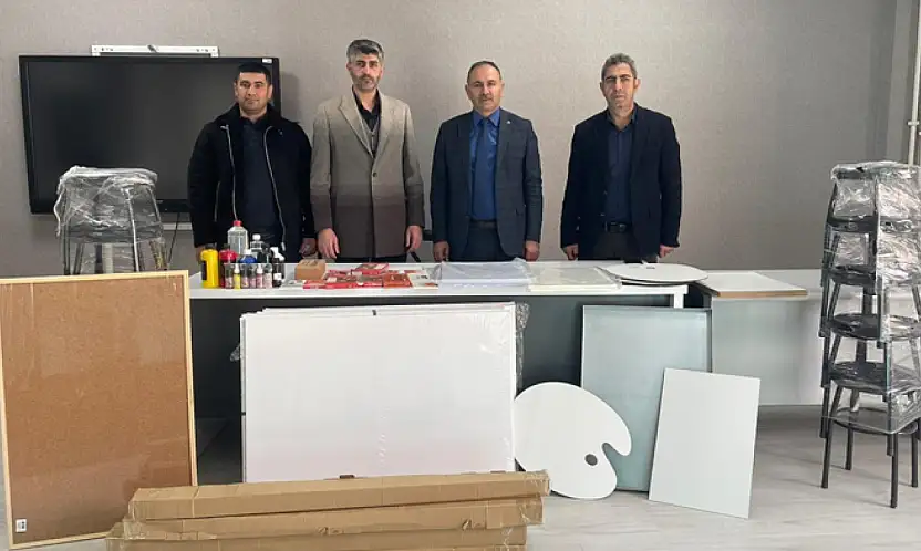 Resim ve müzik atölyesi malzemeleri okullara teslim edildi