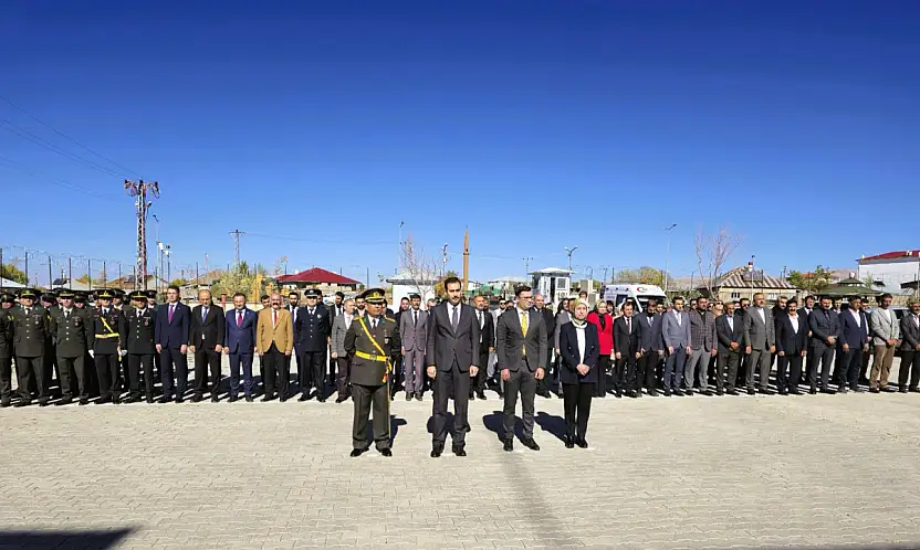 Saray'da Cumhuriyetin 102. yılı kutlandı