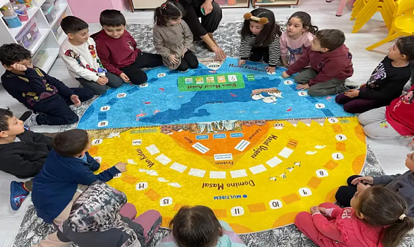 Serhat Anaokuluna oyun halısı desteği