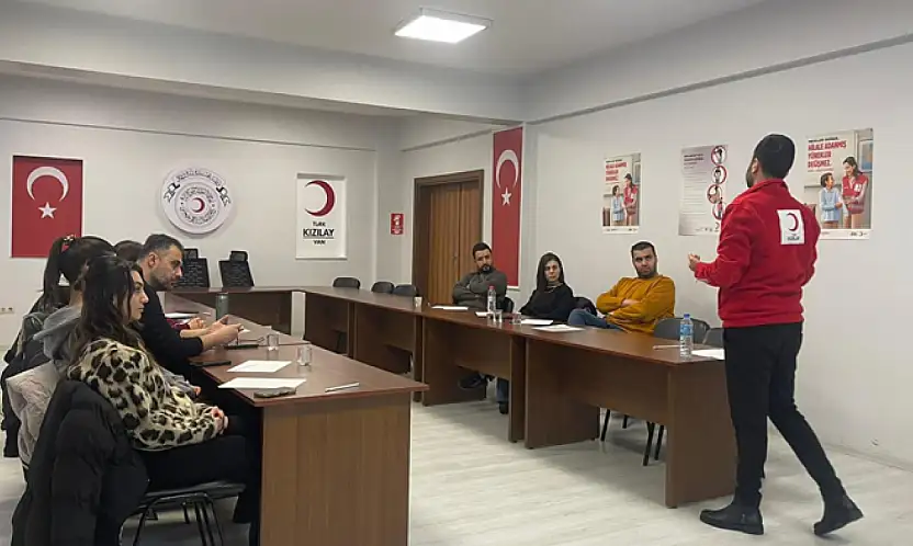 Tekstil çalışanlarına ilk yardım güncelleme eğitimi