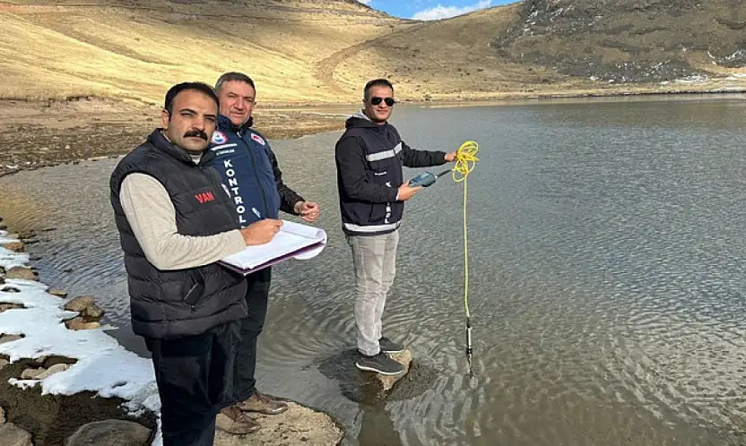 Tendürek Dağı'ndaki gölette su ürünleri incelemesi yapıldı