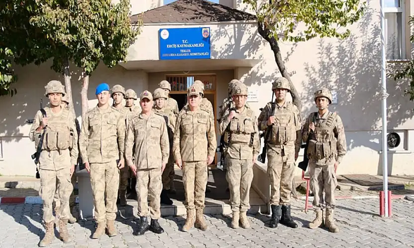 Tuğgeneral Avkıran'dan Erciş'te jandarma karakoluna ziyaret