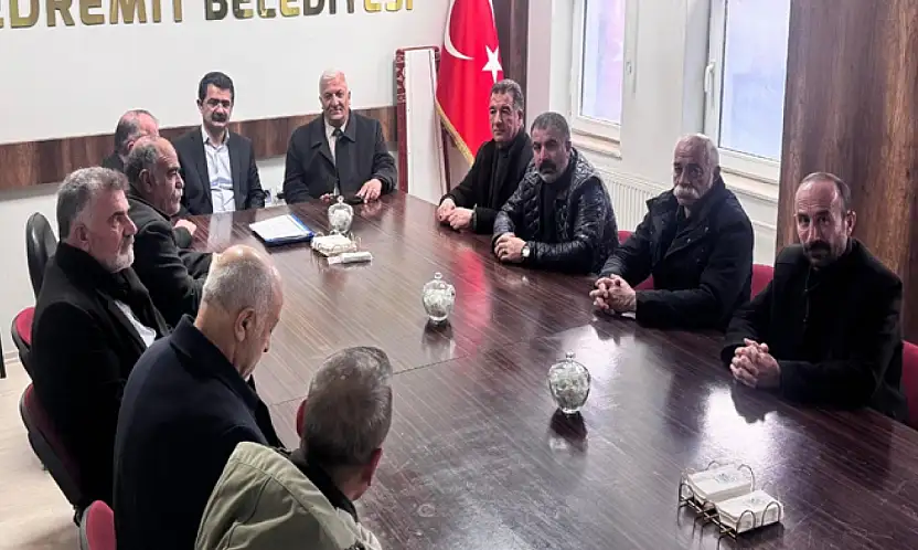 Tuğrul'dan Edremit Belediyesi'ne ziyaret