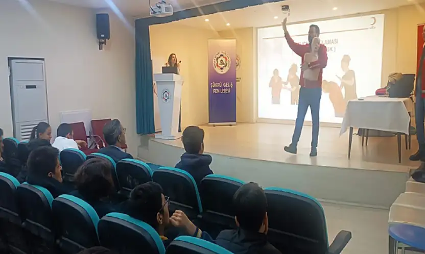 Türk Kızılay Van Şubesi'nden Şırnak'ta öğrencilere ilk yardım eğitimi
