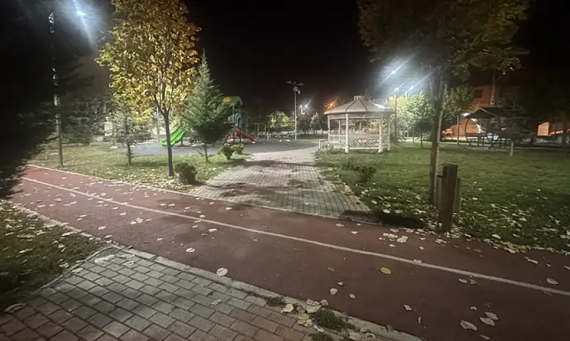 Tuşba Belediyesi'nden parklarda gece denetimi