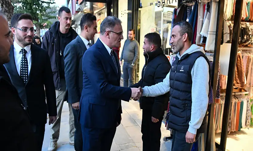 Vali Balcı esnafı ziyaret edip vatandaşlarla buluştu