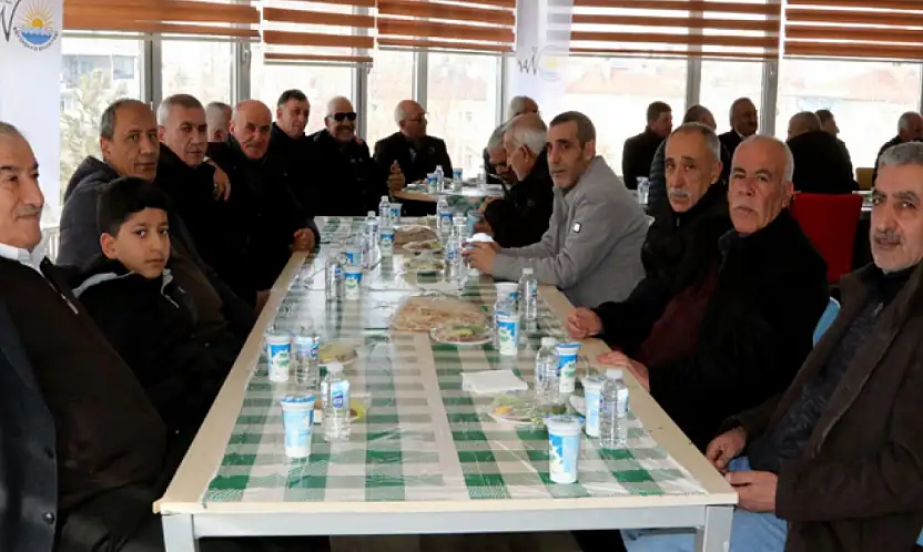 Van Büyükşehir Belediyesi'nden yaşlılara moral dolu etkinlik