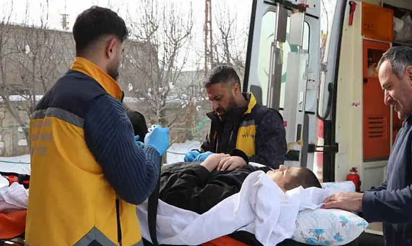 Van Büyükşehir Belediyesi sağlık hizmetleriyle yüzleri güldürüyor