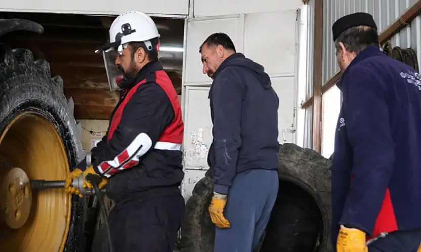 Van Büyükşehir'den araç filosuna tam destek