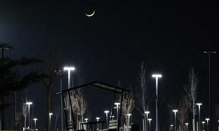 Van'da 2026'nın ilk hilal ay görsel şölen sundu