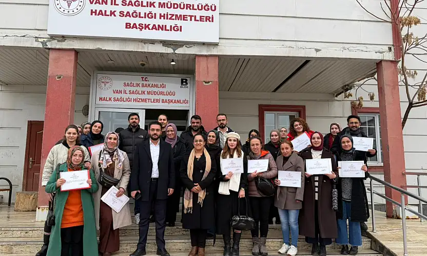 Van'da 21 sağlık çalışanı yenidoğan bakımı eğitimi aldı