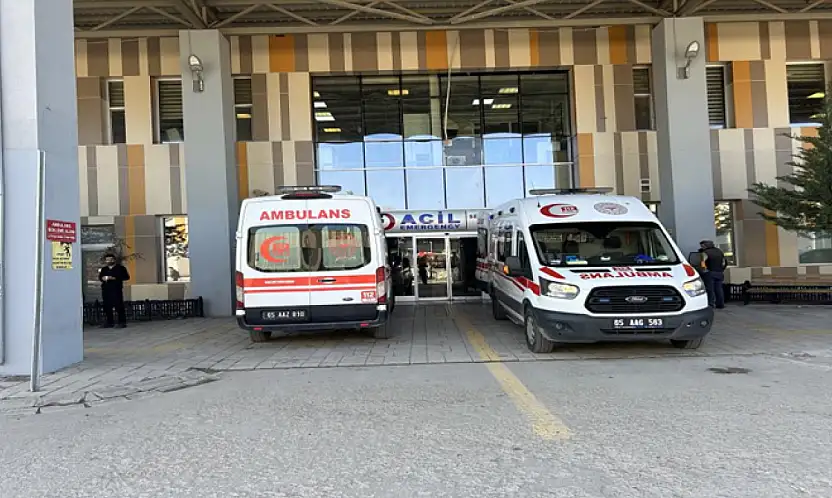 Van'da 5 öğrenci zehirlenme şüphesiyle hastaneye kaldırıldı