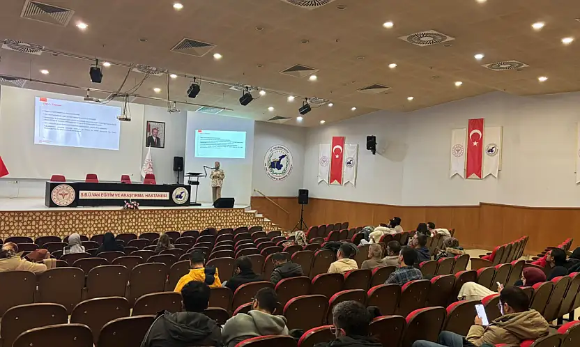 Van'da aile hekimlerine bağışıklama telafi eğitimi gerçekleştirildi