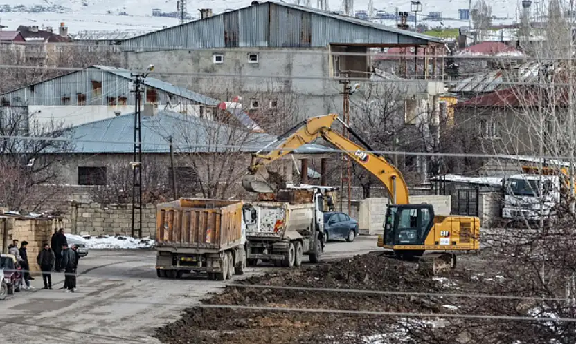Van'da alternatif yol çalışmaları sürüyor