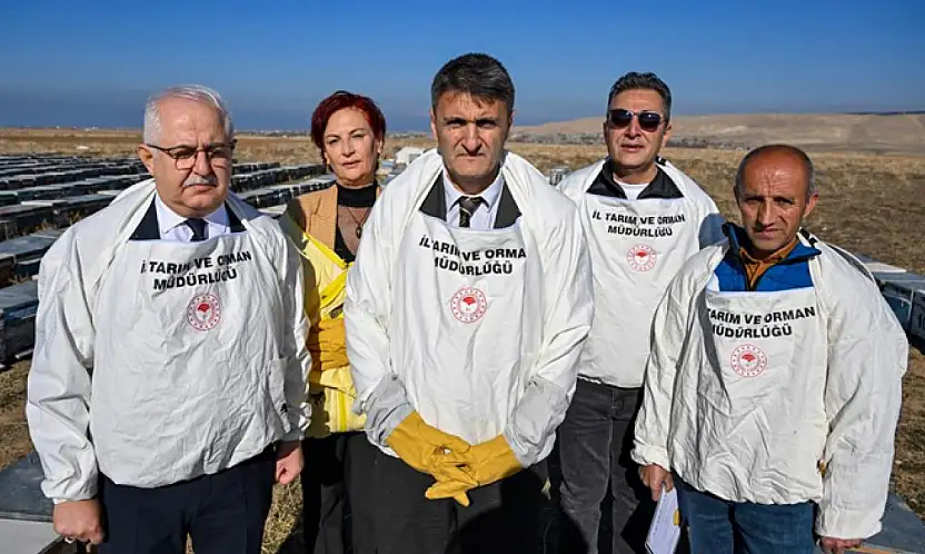 Van'da altın madalyalı bal üreticisine ziyaret