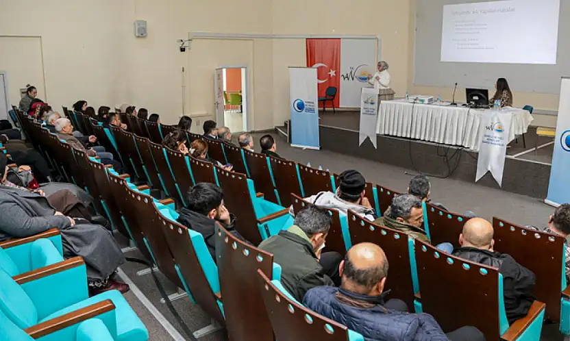 Büyükşehir personeli engelli bireylerle iletişim konusunda bilgilendirildi