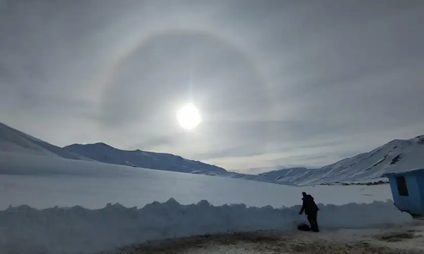 Van'da güneş halkası manzarası