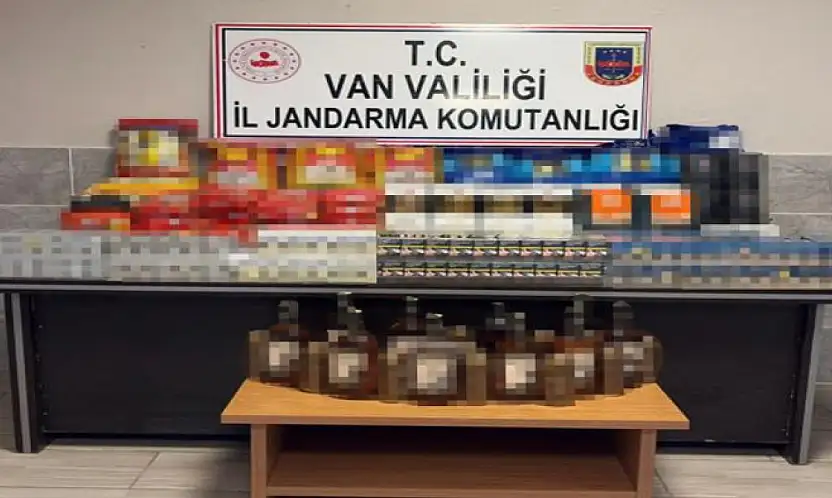 Van'da kaçak sigara, alkol ve gıda ürünü ele geçirildi