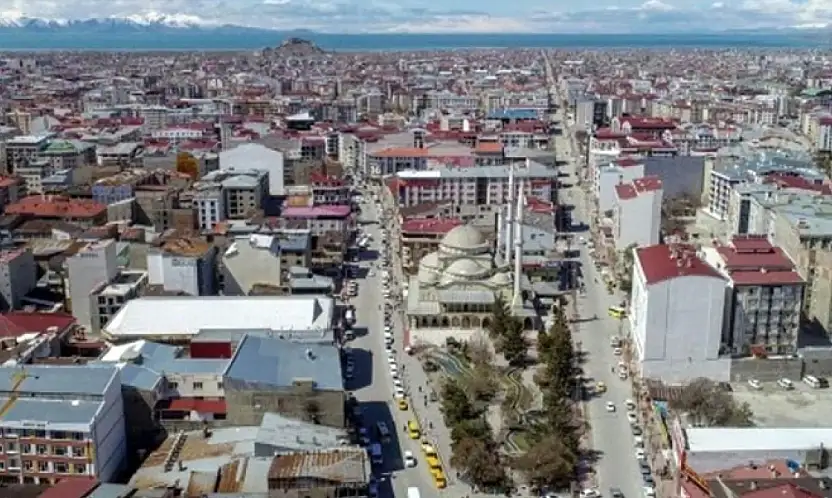 Van'da miting ve yürüyüş alanları yeniden belirlendi