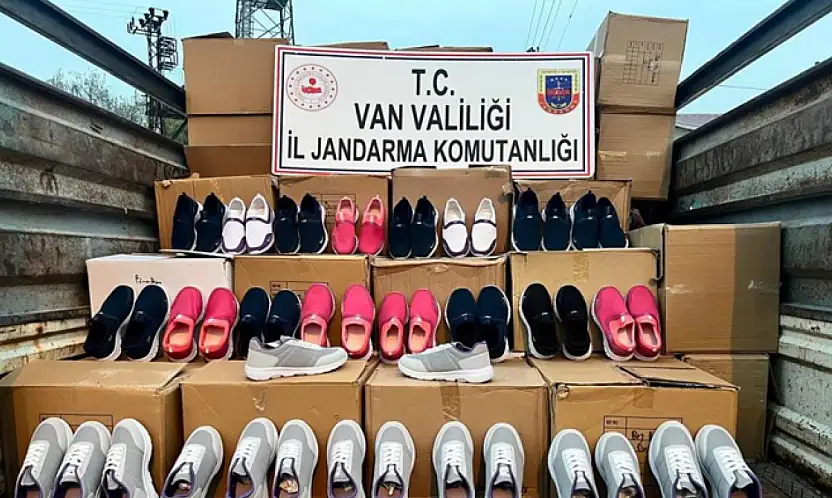 Van'da piyasa değeri yaklaşık 1 milyon 250 bin TL kaçak eşya ve malzeme ele geçirildi