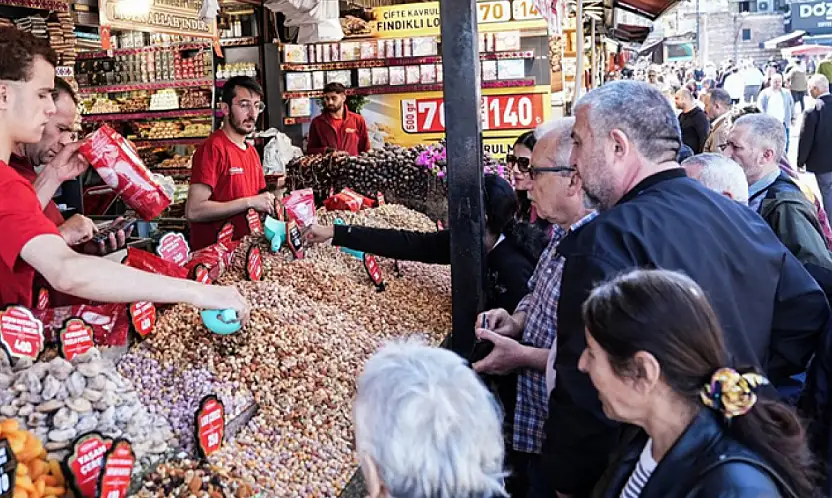 Van'da Ramazan öncesi alışveriş hareketliliği