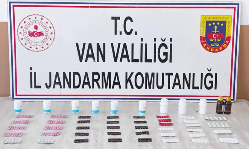 Van'da sentetik hap ve kaçak sigara ele geçirildi