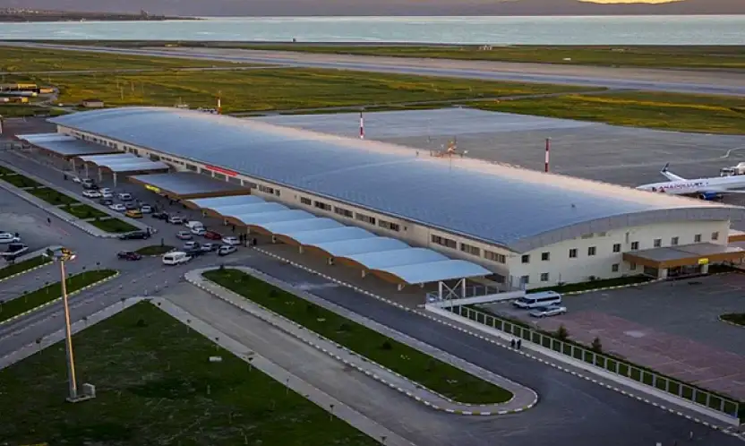 Van'da uçak biletleri cep yakıyor