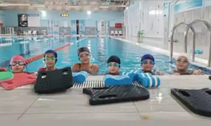 Van'da ücretsiz yüzme eğitimleri devam ediyor