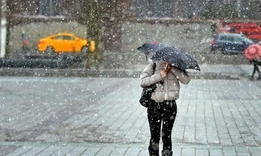 Van'da yağmur ve kar bekleniyor: Kaymakamlıktan uyarı