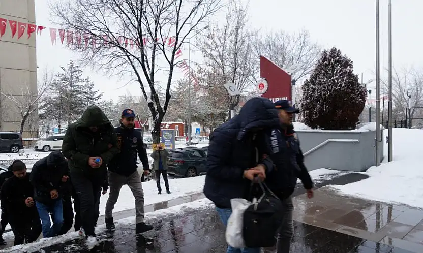 Van dahil 29 ilde siber operasyonu: 56 kişi tutuklandı