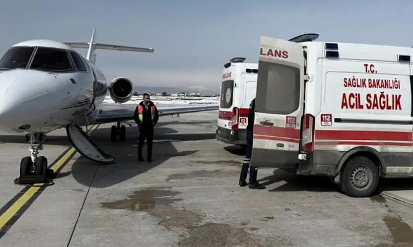 Van'dan İstanbul'a ambulans uçakla bebek sevki