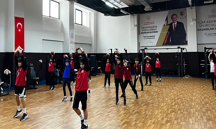 Van Gençlik ve Spor'dan altyapıya güçlü dokunuş