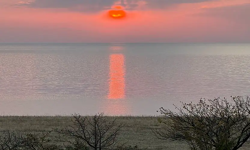 Van Gölü'nde gün batımı büyülüyor