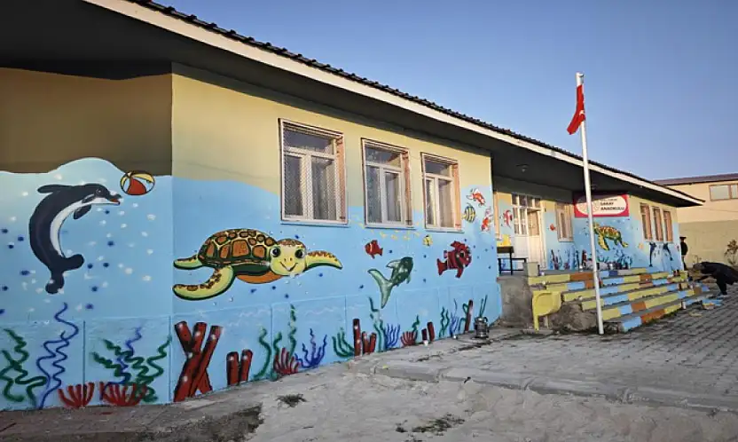 Van Güzel Sanatlar Lisesinden anaokuluna renkli dokunuş