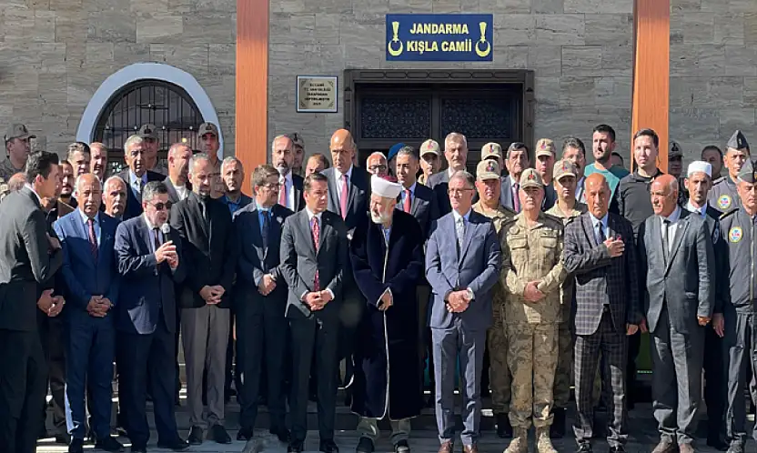 Van Jandarma Camii ibadete açıldı