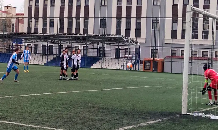 Vangücü SK, Erzincan Gençler Gücüspor'u mağlup etti