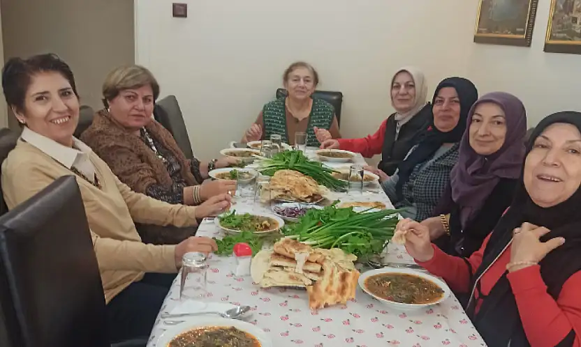 Vanlı Menekşeler Ankara'da kültür ve dayanışma sofrasında buluştu