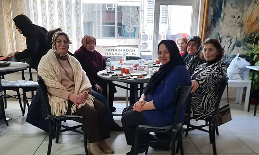 Vanlı Menekşeler Ankara'da kültür ve dayanışma buluşmasında bir araya geldi