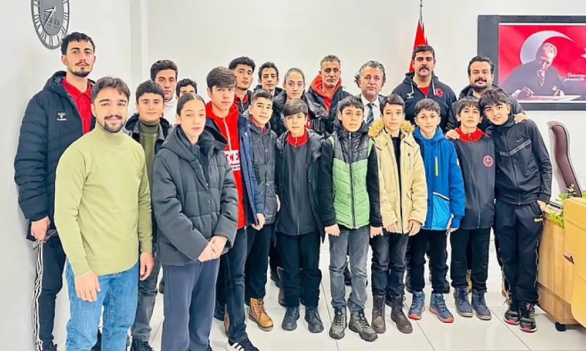 Vanlı sporculardan büyük başarı