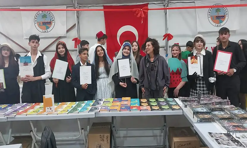 Vanlı yazar Leyla Mihrinaz Engin, okurlarıyla buluştu